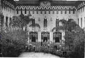 images/ret_lycee-1913_cour.jpg (127101 octets)